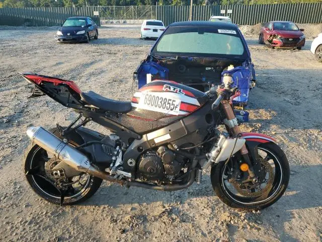 JS1GT76A462103749