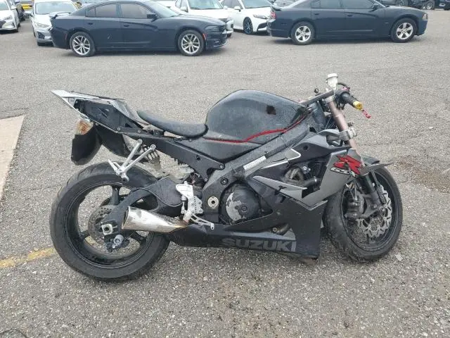 JS1GT76A662115286