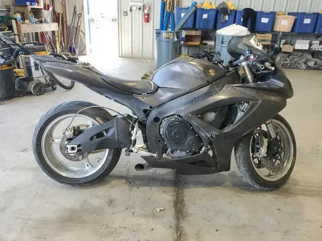 JS1GT76A962106646