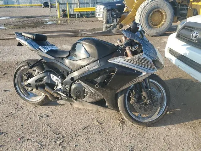 JS1GT77A172102414