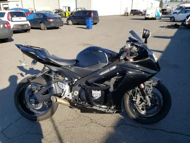JS1GT77A172104714