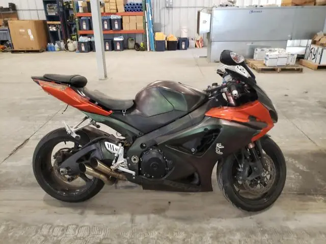 JS1GT77A472102228