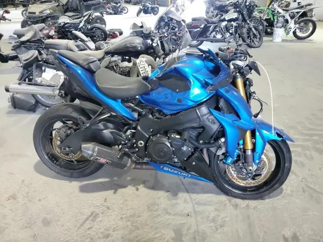 JS1GT7AA8G2100068
