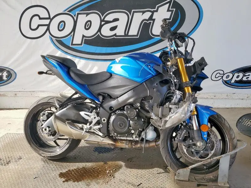 JS1GT7CA8G2100326