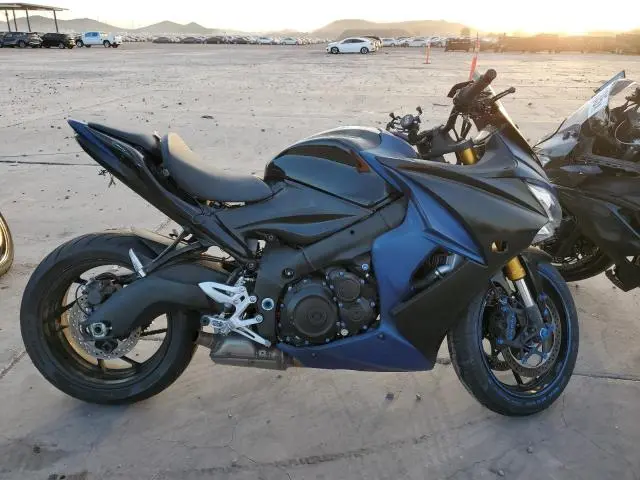 JS1GT7CA9G2100108
