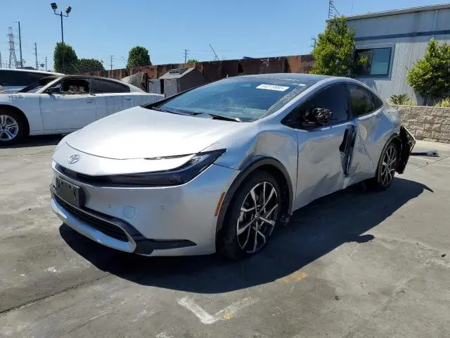 JTDACACU3R3019086