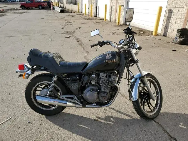 JYA5K5001BA004323