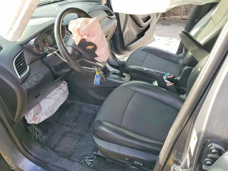 KL7CJLSB4KB905209 photo #6