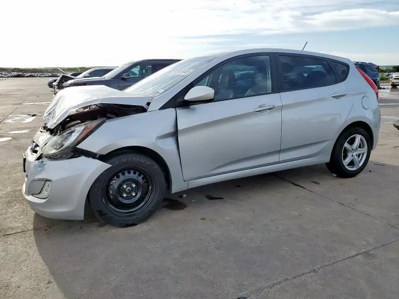 KMHCT5AE8CU031209