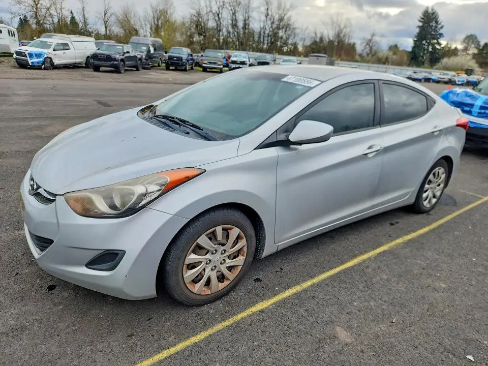 KMHDH4AE8CU227117