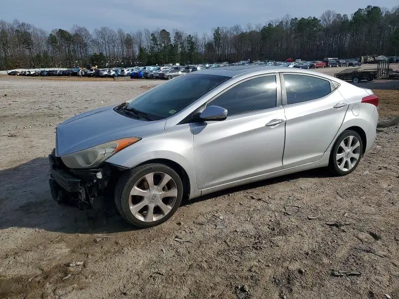 KMHDH4AE8CU253619