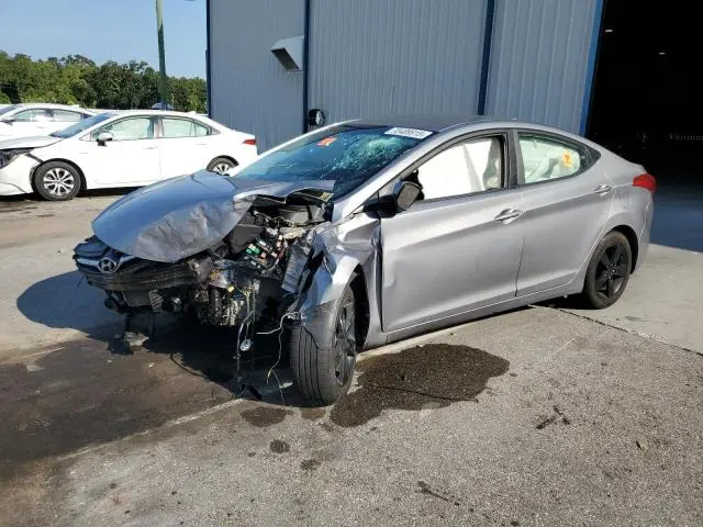 KMHDH4AE9DU715400
