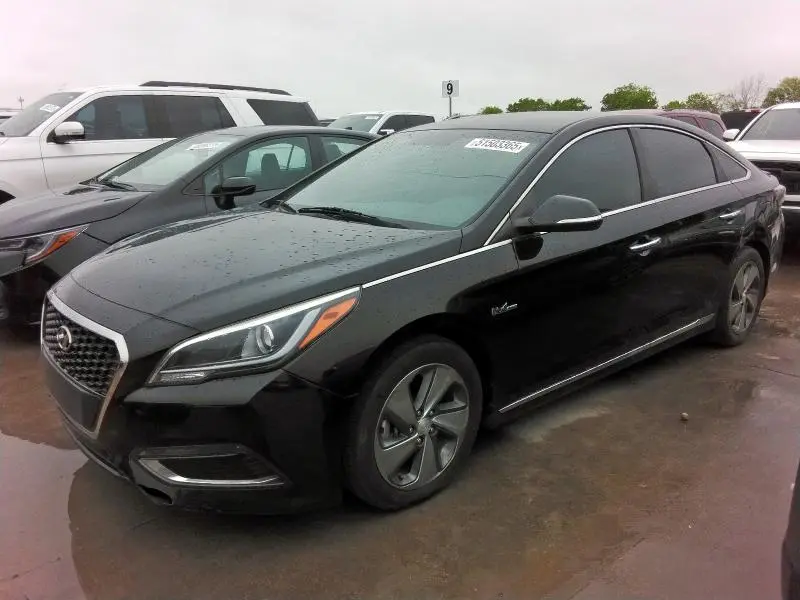 KMHE34L17GA018097