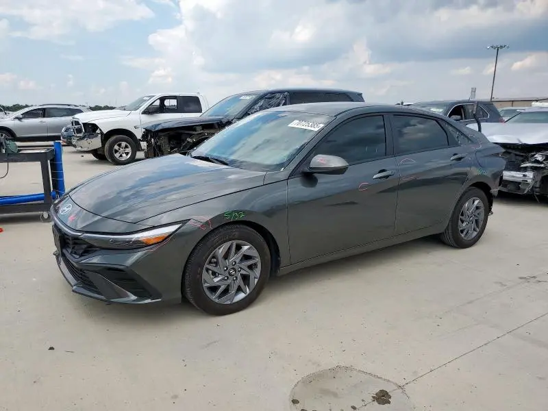 KMHLM4DG4RU671964
