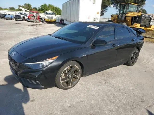 KMHLR4AF3PU465772