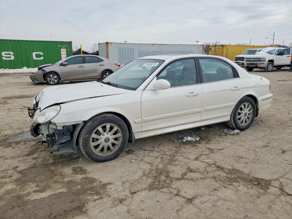 KMHWF35H24A058292