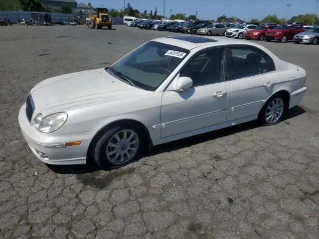 KMHWF35HX4A975075