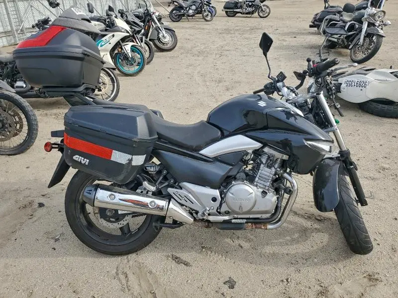 LC6GJ55F3D1100739