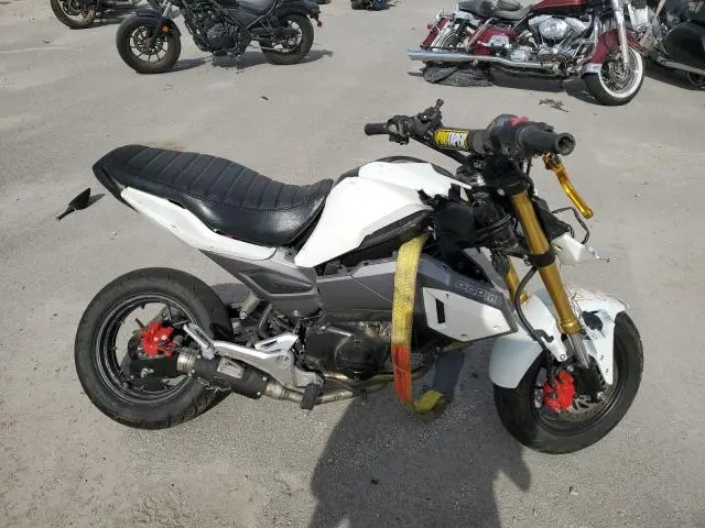 MLHJC6117H5207082