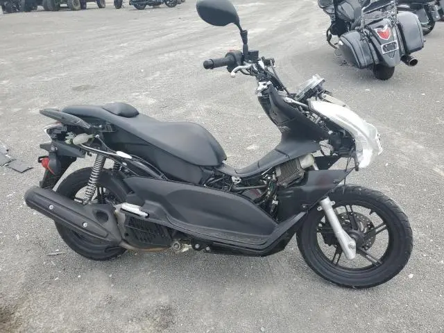 MLHKF1218D5000546