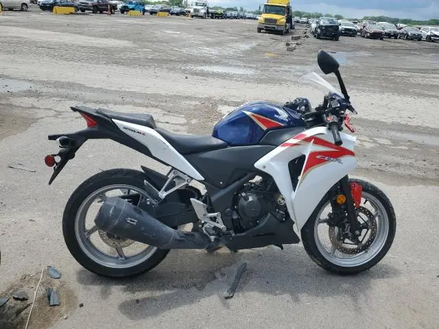 MLHMC4104C5206828