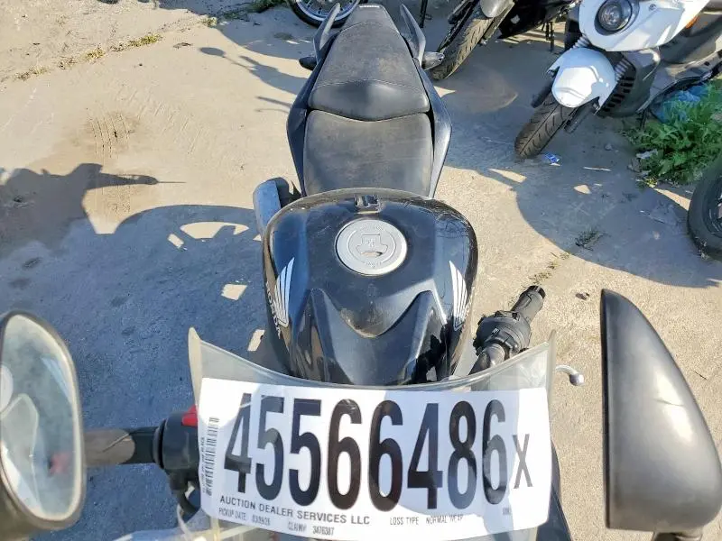 MLHMC4119C5200323 photo #4