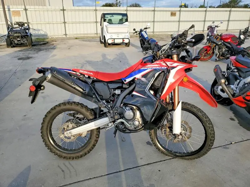 MLHMD4401K5200086