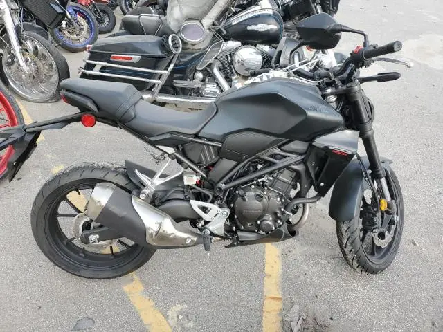 MLHNC5557R5400780