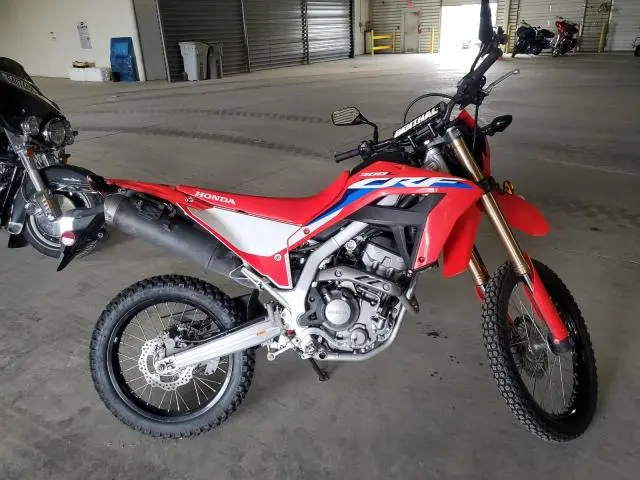 MLHND1611M5002894