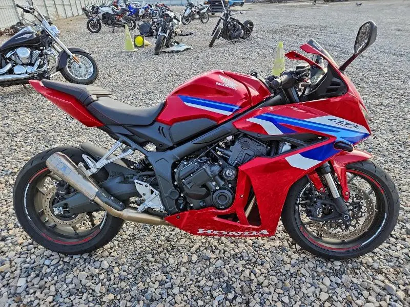 MLHRH1552R5001643