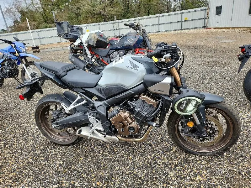 MLHRH1652R5000460