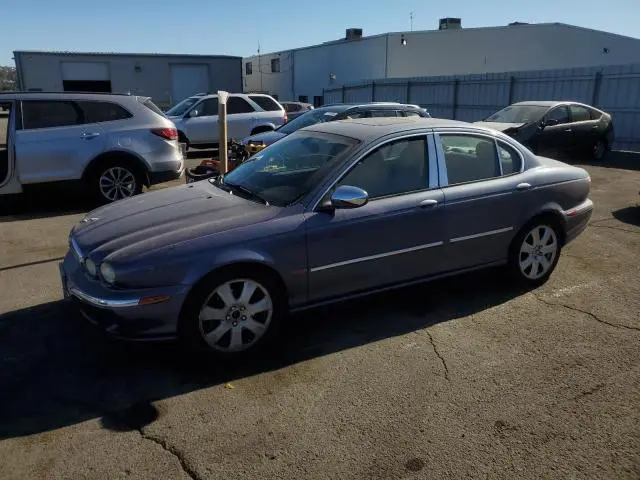 SAJEA51C04WD74995