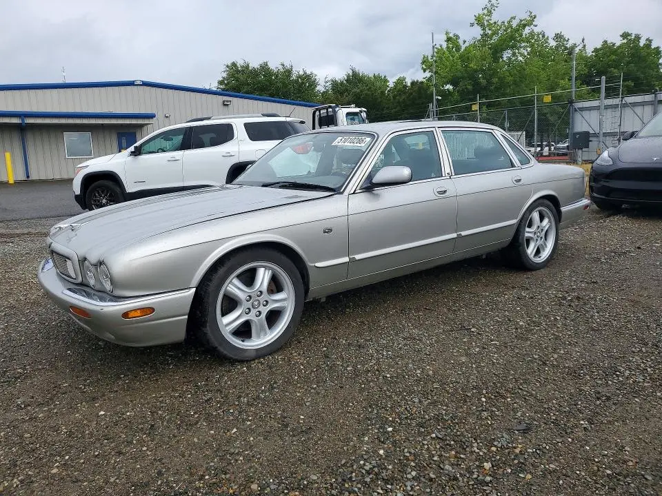 SAJPX1847XC854663