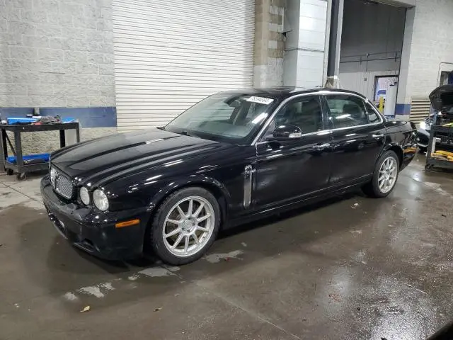 SAJWA82B28SH19503