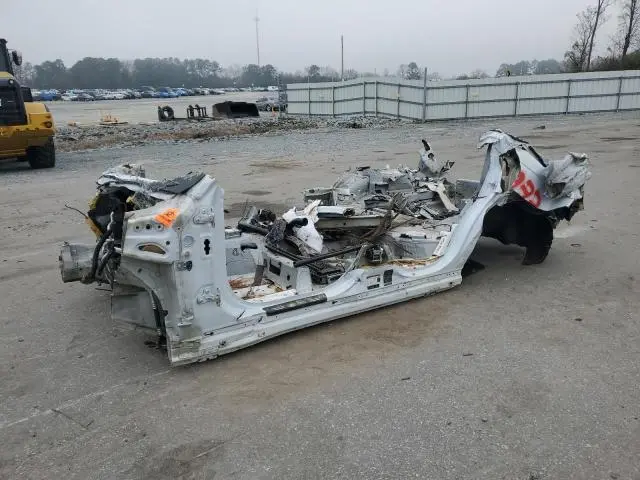 SALWR2EF6GA549126