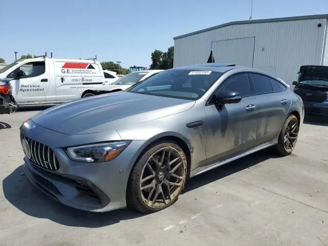 W1K7X5KB9NA053857