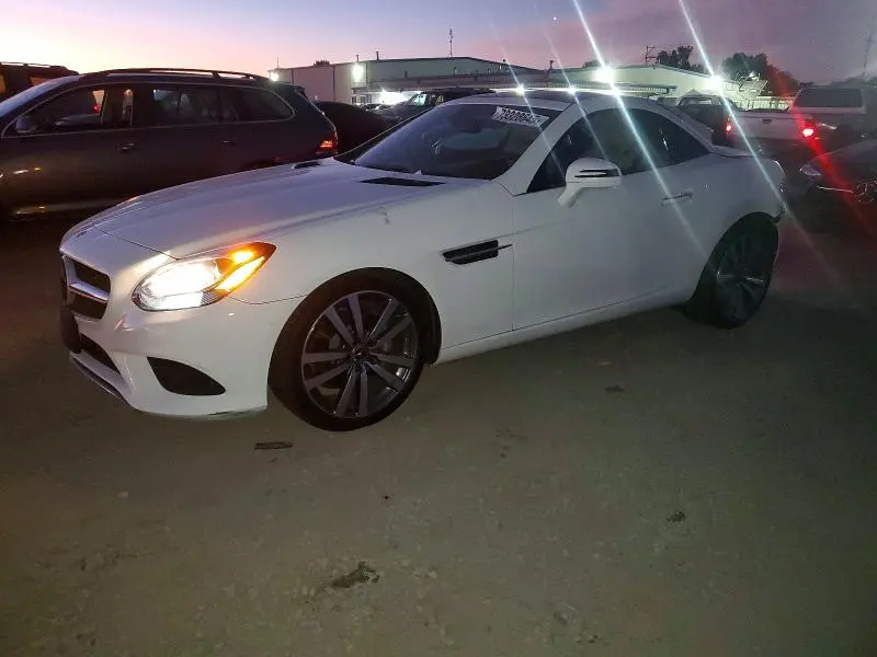 W1KPK3JA8LF169983