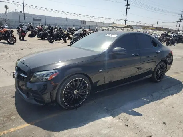 W1KWF8DB9MR635132
