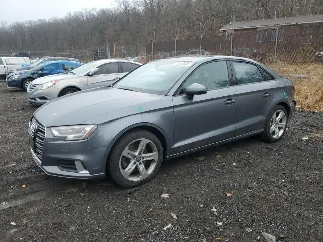 WAUAUHFF1J1008023