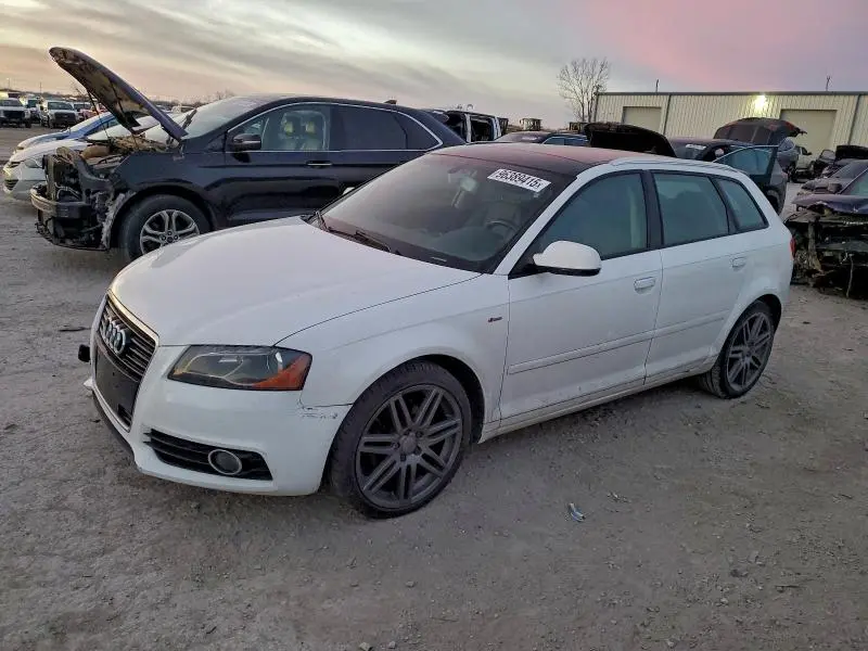 WAUKJAFM3CA016856