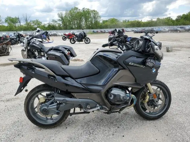 WB1044003DZW22327