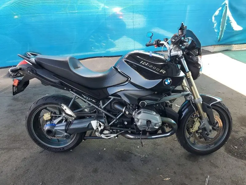WB1049007DZX97547