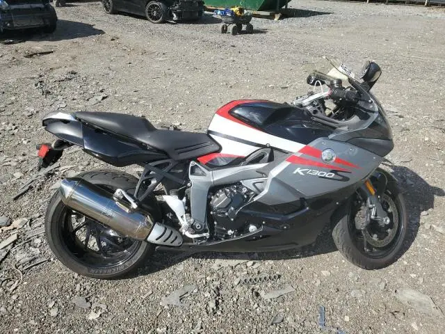 WB1050907AZV93922