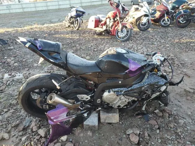 WB1053409CZL16457