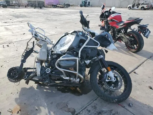 WB10A1200FZ098285
