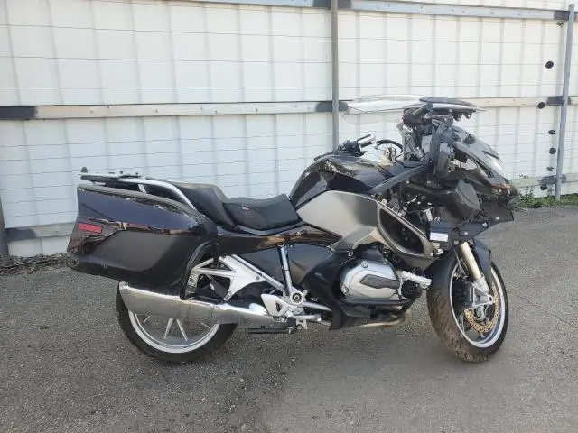 WB10A130XGZ195560