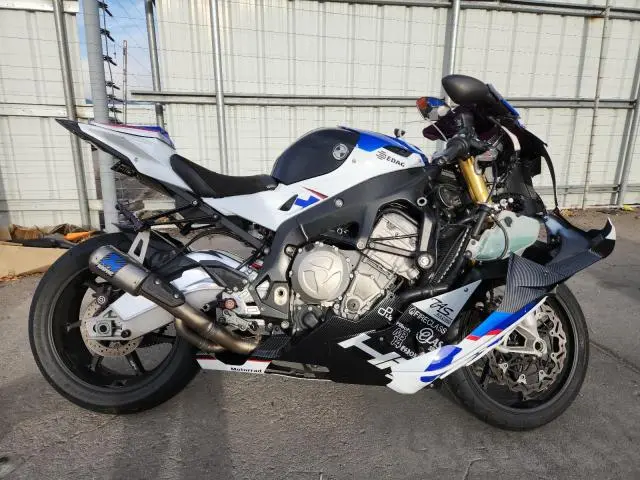 WB10D2100FZ352883