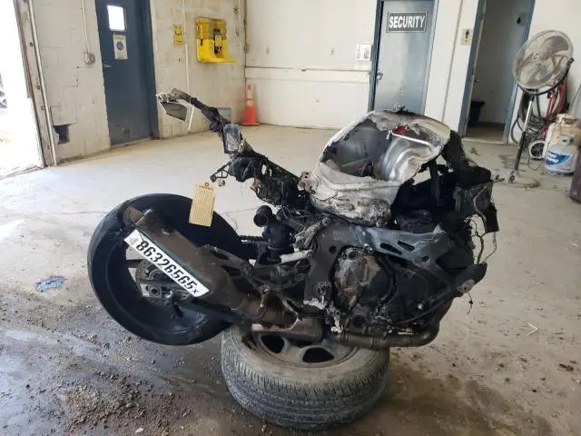 WB10E630XR6J73807