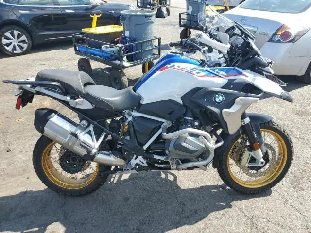 WB10J9305LZJ18748