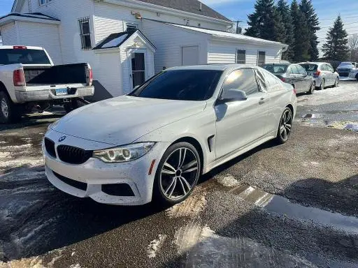WBA4R7C55HK876342